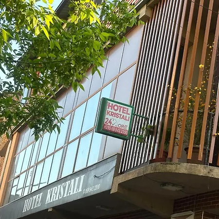 Hotel Kristali 3*