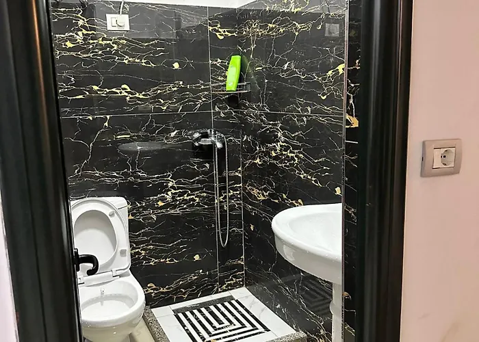 Kristali מלון Peshkopi